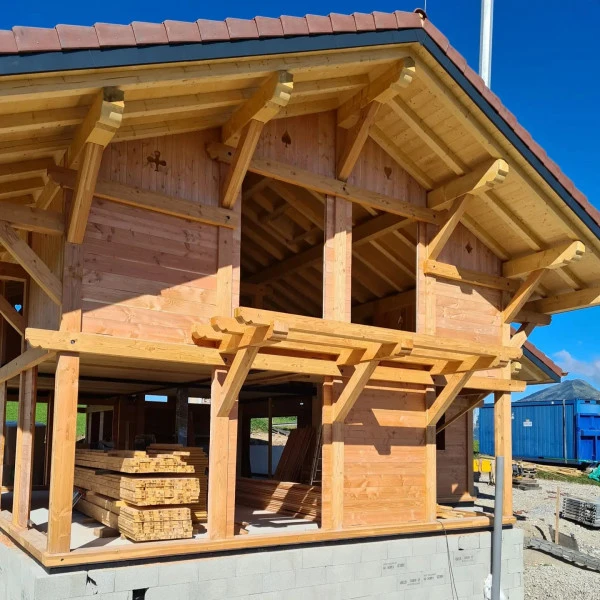 Chalet poteaux poutre en douglas