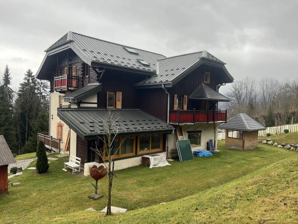 Couverture ,isolation et zinguerie + extensions bâtiment